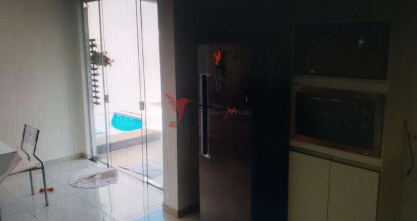 CASA SOBRADO c/ PISCINA - BAIRRO ASTÚRIAS - ACEITA PERMUTA MENOR VALOR