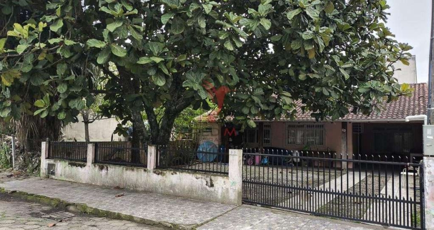 Casa com 3 quartos à venda na Praia Alegre, Penha 