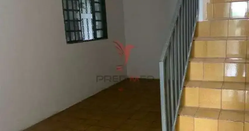 Vendemos casa de 5 Quartos , 2 Vagas de Garagem,, Quintal,próximo ao metrô em interlagos