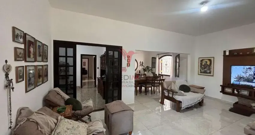 Casa com 3 quartos à venda no Jardim Paraíba, Aparecida 