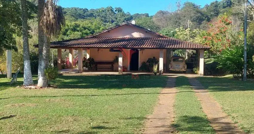 Chácara com quase 5 Alqueires, Pastagem, dois lagos, capela,no bairro Rio do Peixe