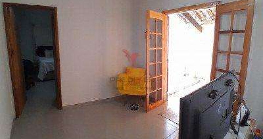 Casa com 2 Quartos,amplo quintal e garagem.No Bairro Jardim Esperança. Guaratinguetá