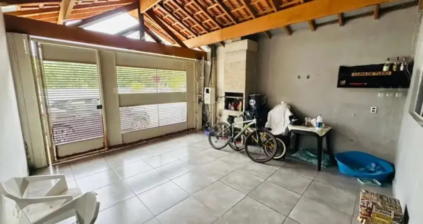 Casa com 2 dormitórios à venda, 52 m² por R$ 360.000,00 - Residencial Ana Maria - São José dos Campos/SP