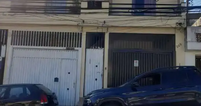 Sobrado à Venda para Renda - Jd. Colorado (Próx. Av. Sapopemba)