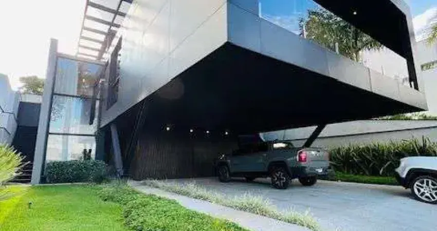 Casa com 3 dormitórios à venda, 414 m² por R$ 3.890.000 - Condomínio Alphaville