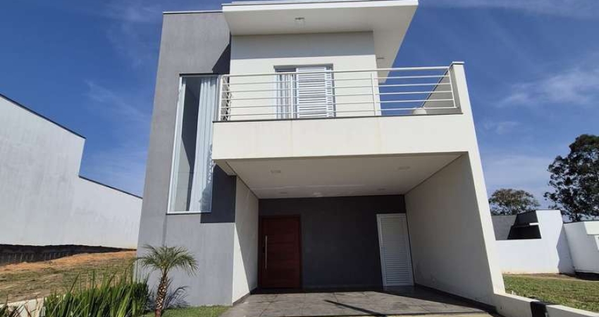 Sobrado com 3 dormitórios à venda, 126m por R$750.000,00 - Condomínio Villaggio