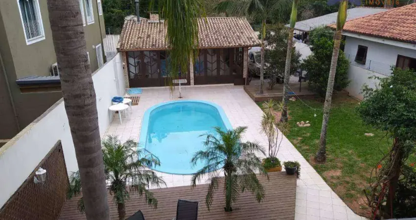 Casa 220m²  3 quartos  Terreno 540 m² Campeche - Florianópolis - SC