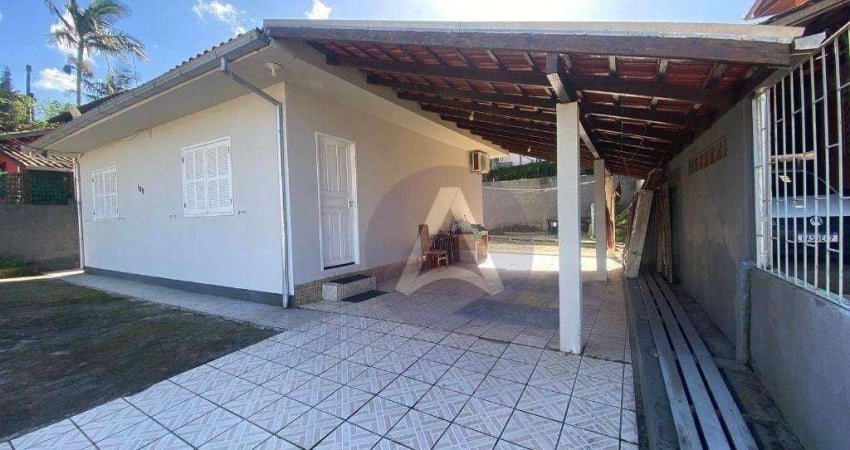 Casa com 2 dormitórios à venda, 100 m² por R$ 720.000,00 - Porto da Lagoa - Florianópolis/SC