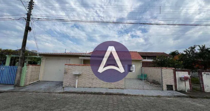 Casa com 4 dormitórios à venda, 170 m² por R$ 1.300.000,00 - Campeche - Florianópolis/SC