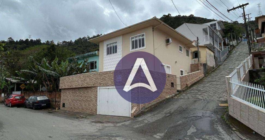 Casa com 4 dormitórios à venda, 208 m² por R$ 750.000,00 - Costeira do Pirajubaé - Florianópolis/SC