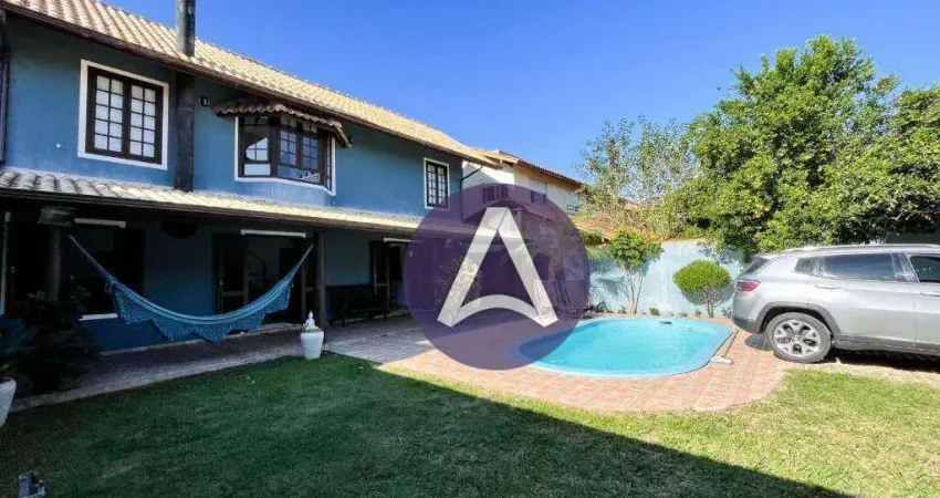 Casa financiável com 3 dormitórios à venda, 225 m² por R$ 2.280.000 - Rio Tavares - Florianópolis/SC