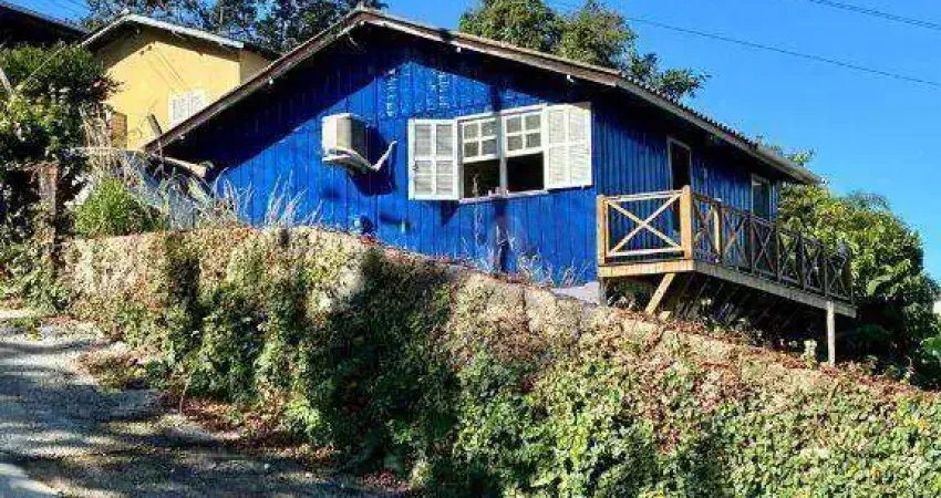 Casa com 2 quartos à venda na Rua Leopoldo Schisler, São Luiz, São José