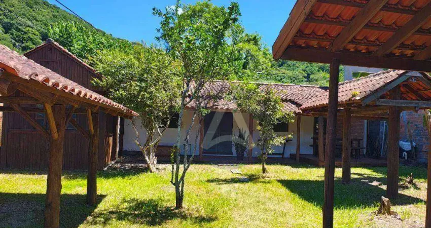 Casa com 2 dormitórios à venda, 120 m² por R$ 790.000,00 - Rio Tavares - Florianópolis/SC
