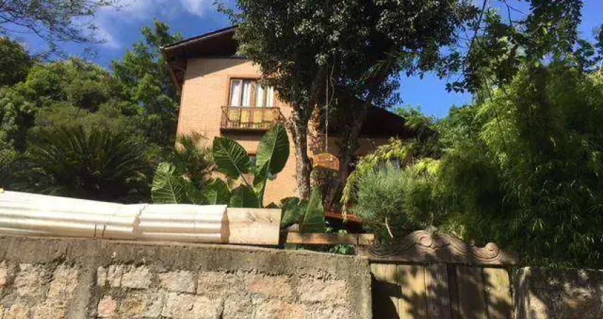 Casa com 2 dormitórios à venda, 130 m² por R$ 1.300.000,00 - Rio Tavares - Florianópolis/SC