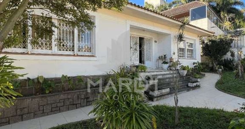 Casa com 5 quartos à venda na Beco do Paraiso, 46, Menino Deus, Porto Alegre