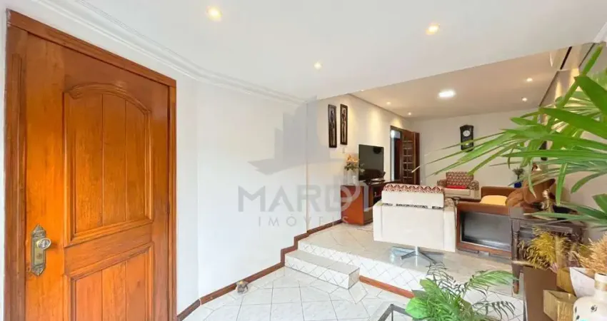 Casa com 3 quartos à venda na Avenida Vicente Monteggia, 2406, Vila Nova, Porto Alegre