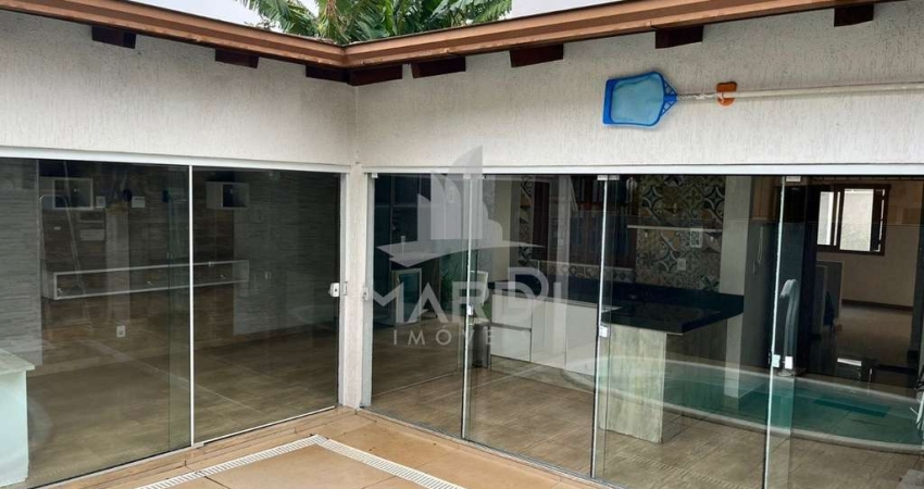 Casa com 2 quartos para alugar na Rua Norival Paranaguá de Andrade, 98, Hípica, Porto Alegre