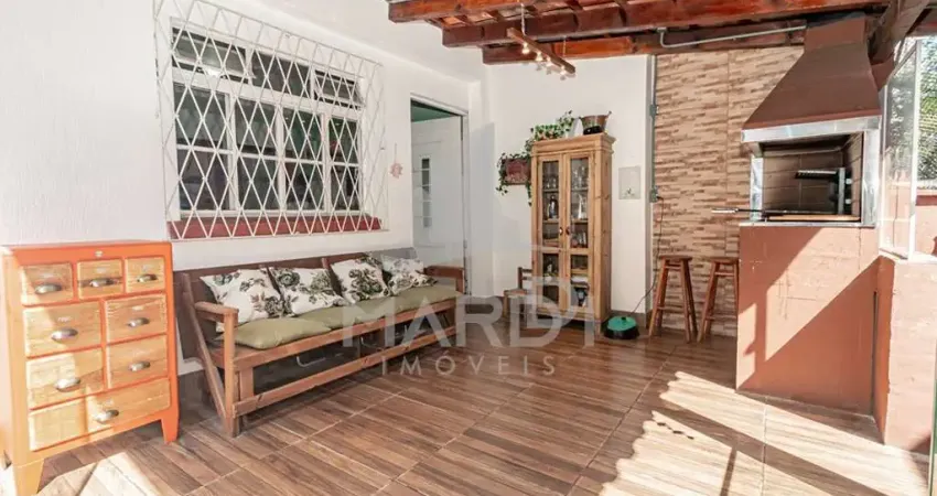 Casa com 3 quartos à venda na Rua João Abbott, 282, Petrópolis, Porto Alegre