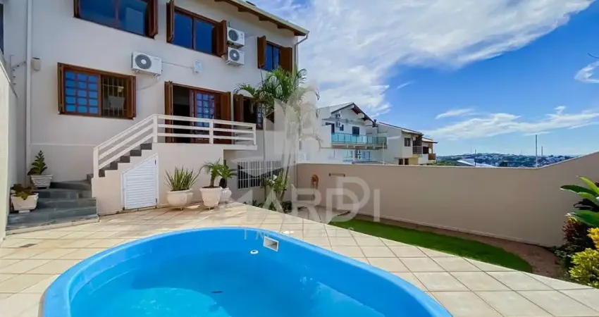 Casa com 4 quartos à venda na Rua Pedro Carneiro Pereira, 1, Teresópolis, Porto Alegre