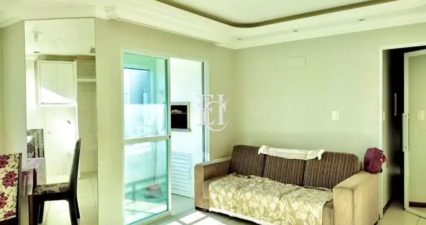 Amplo apartamento com sacada e churrasqueira à venda em São José/SC
