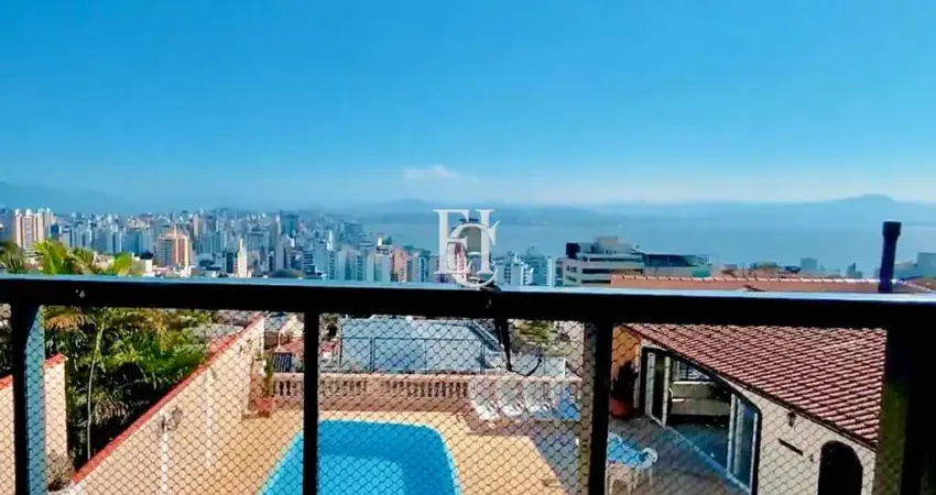 Localização privilegiada e vista deslumbrante – Casa à venda com vista para o mar no Centro de Florianópolis