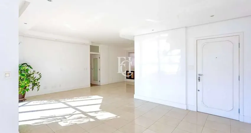 Apartamento Amplo e Privativo com 4 Dormitórios no Centro de Florianópolis