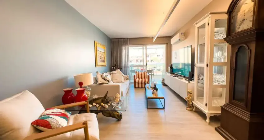 Oportunidade de viver o privilégio de morar com os pés na areia em canasvieiras