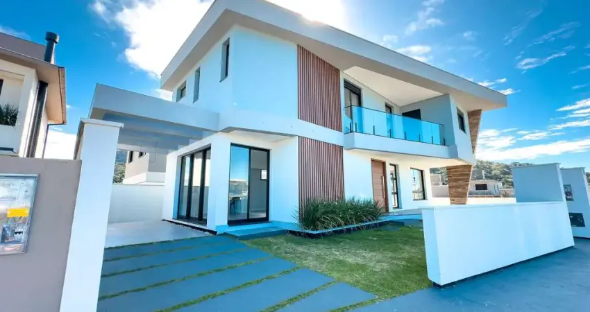 Residência de alto padrão no villa pamplona a poucos metros da praia do campeche