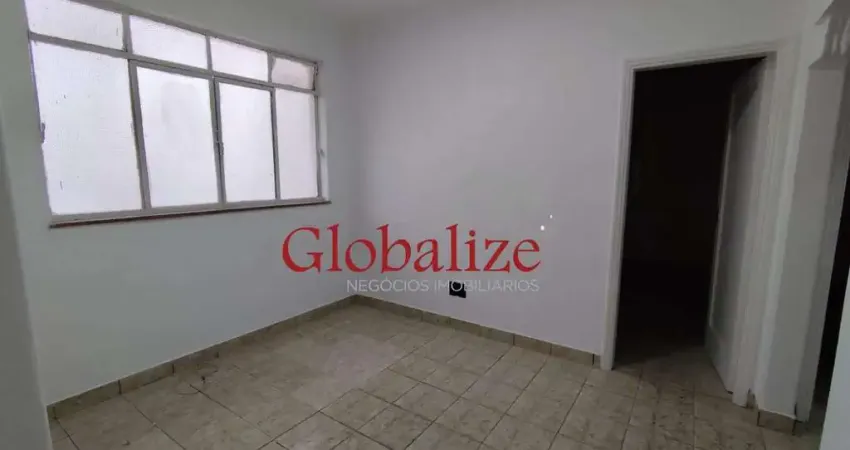 Apartamento à venda com 59m², 2 quartos, sala, vaga para moto por R$290.000,00 no Marapé em Santos