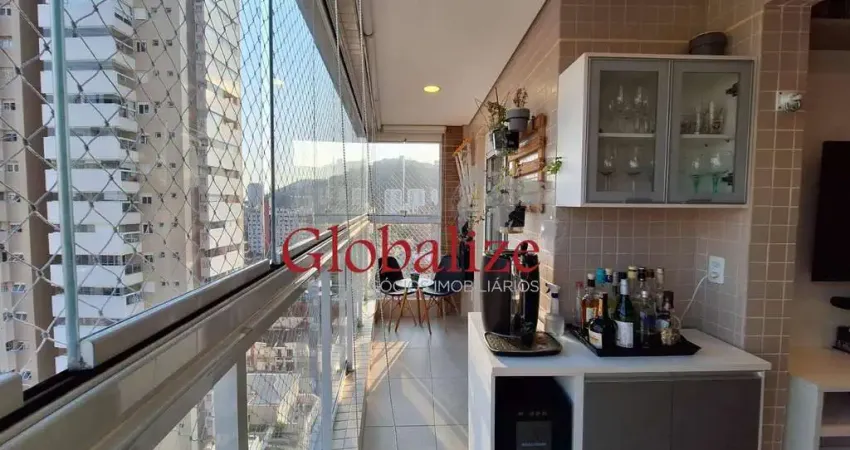 Apartamento 2 dormitórios (sendo 1 suíte) + 2 vagas de garagem e depósito.