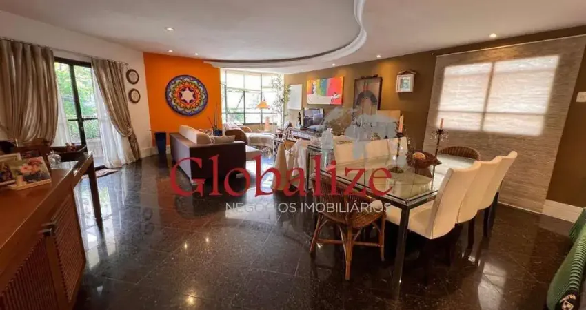 Sobrado com 3 dormitórios sendo 1 suíte, churrasqueira, sacada e 3 vagas no bairro do Embaré em santos por R$ 1.100.000,00