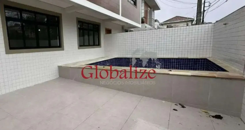 Sobrado à venda com 140m², 3 suites, piscina, churrasqueira por R$1.480.000,00 na Vila Belmiro em Santos