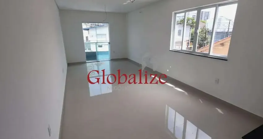 Lindíssima casa sobreposta alta duplex com 3 dormitórios sendo 1 suíte no bairro da ponta da praia em santos (sp) por r$.985.000,00.