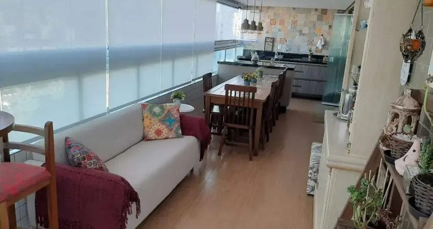 Lindo apartamento mobiliado com planejados 3 dormitórios sendo 2 suítes localizado no bairro do Campo Grande em Santos (SP) por R$.1.950.000,00