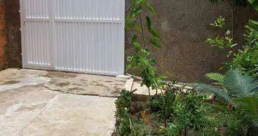 Sobrado com 2 dormitórios à venda, 130 m² por R$ 290.000,00 - Centro - Mongaguá/SP