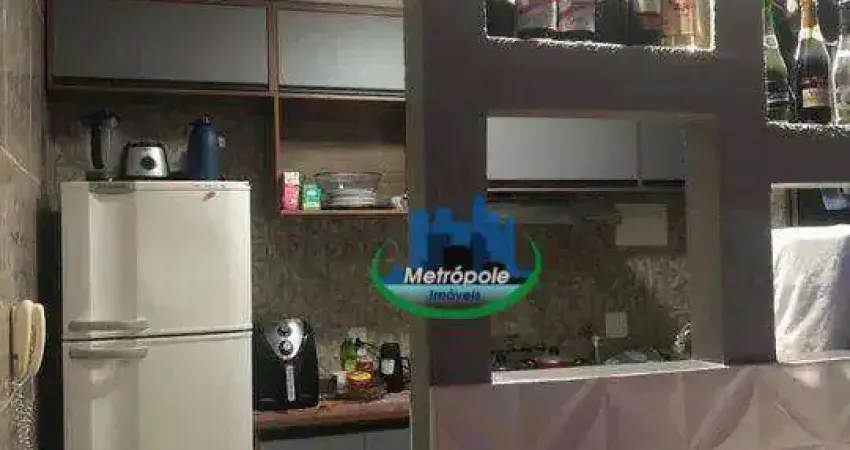 Apartamento com 2 dormitórios à venda, 46 m² por R$ 200.000,00 - Água Chata - Guarulhos/SP