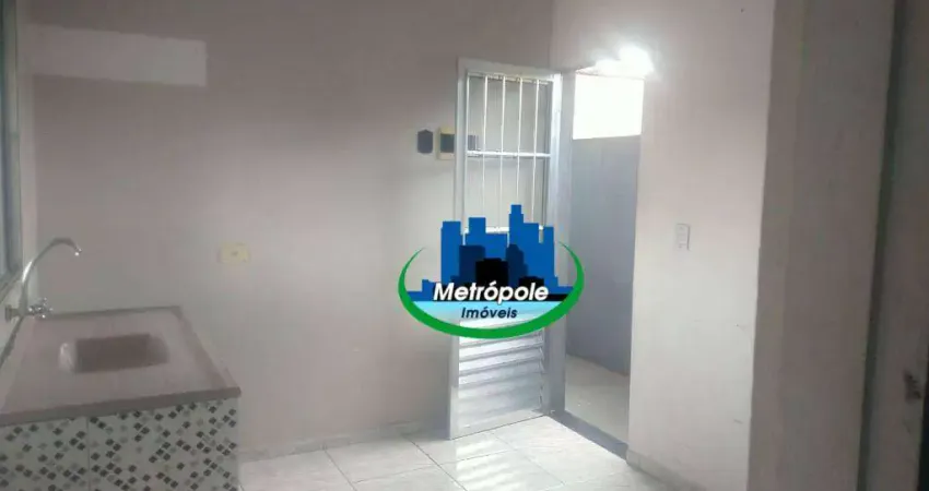 Kitnet com 1 dormitório para alugar, 35 m² por R$ 800,00/mês - Jardim Palmira - Guarulhos/SP
