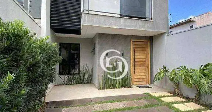 Sobrado com 3 dormitórios à venda, 186 m² por R$ 800.000,00 - Canadá - Cascavel/PR