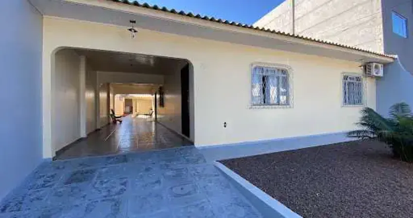 Casa com 3 dormitórios à venda, 140 m² por R$ 750.000,00 - Parque São Paulo - Cascavel/PR