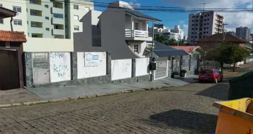 Terreno à venda no Universitário, Caxias do Sul 