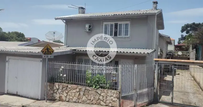 Sobrado com entrada individual, 03 dormitórios, sendo 01 suíte, localizado no bairro esplanada.