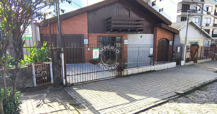 Casa com 5 quartos à venda no São Pelegrino, Caxias do Sul 
