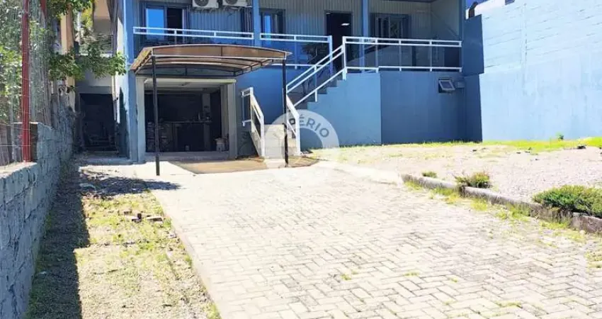 Casa semimobiliada - 03 dormitórios, sendo 01 suíte - bairro desvio rizzo, loteamento parque das rosas ll.