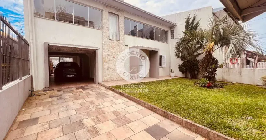 Casa semimobiliada - 03 dormitórios, sendo 01 suíte - localizado no bairro rio branco - caxias do sul.