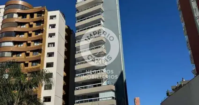 Apartamento semimobiliado - 03 dormitórios, sendo 03 suítes - localizado no Bairro Panazzolo.