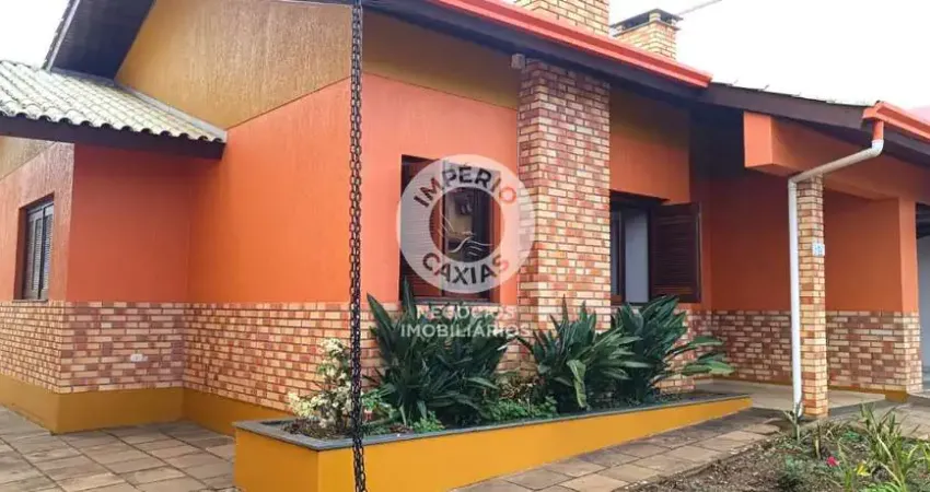 Casa - 03 dormitórios, sendo 01 suíte - localizada no Bairro Arco Baleno - Caxias do Sul - RS.