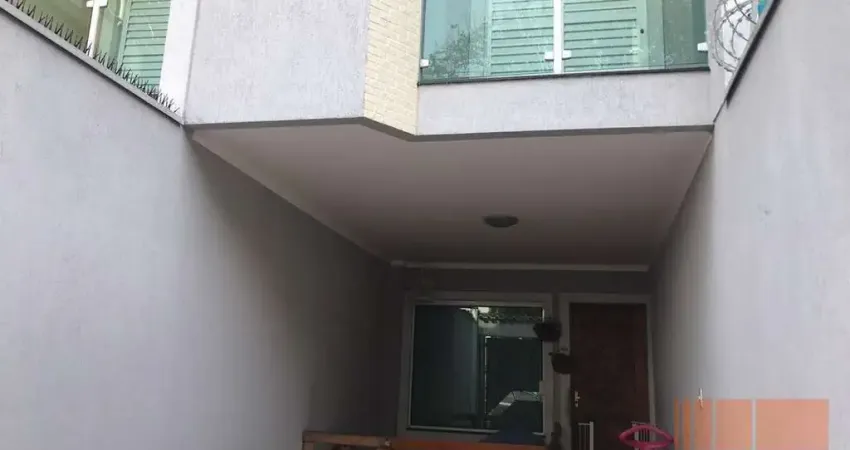 OPORTUNIDADE ÚNICA! SOBRADO  3 DORM. (2 SUÍTES) E 2 VAGAS - VALOR ABAIXO DO MERCADO - R$ 690.000,00