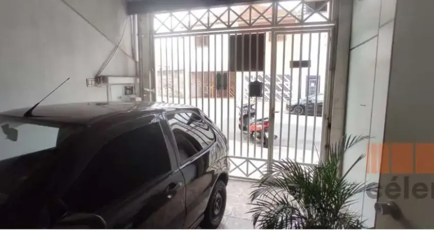 CASA TÉRREA À VENDA NA MOOCA (245m² DE TERRENO | 3 DORMITÓRIOS | 2 VAGAS)