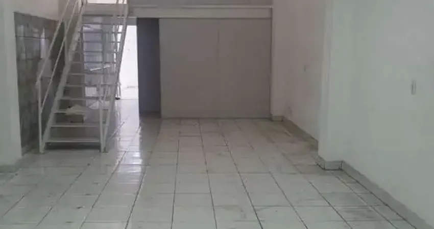 Salão Comercial 200m² com Pé Direito Alto na Mooca ? Próximo ao Metrô Bresser e Radial Leste