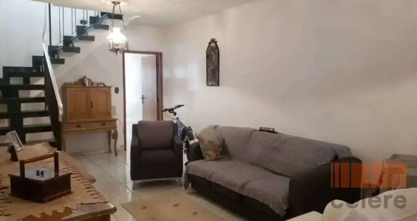 SOBRADO 142M² COM 3 DORMITÓRIOS, QUINTAL E 2 VAGAS - MOOCA